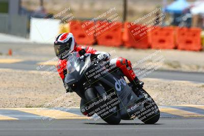 media/Apr-09-2022-SoCal Trackdays (Sat) [[c9e19a26ab]]/Turn 2 (1140am)/